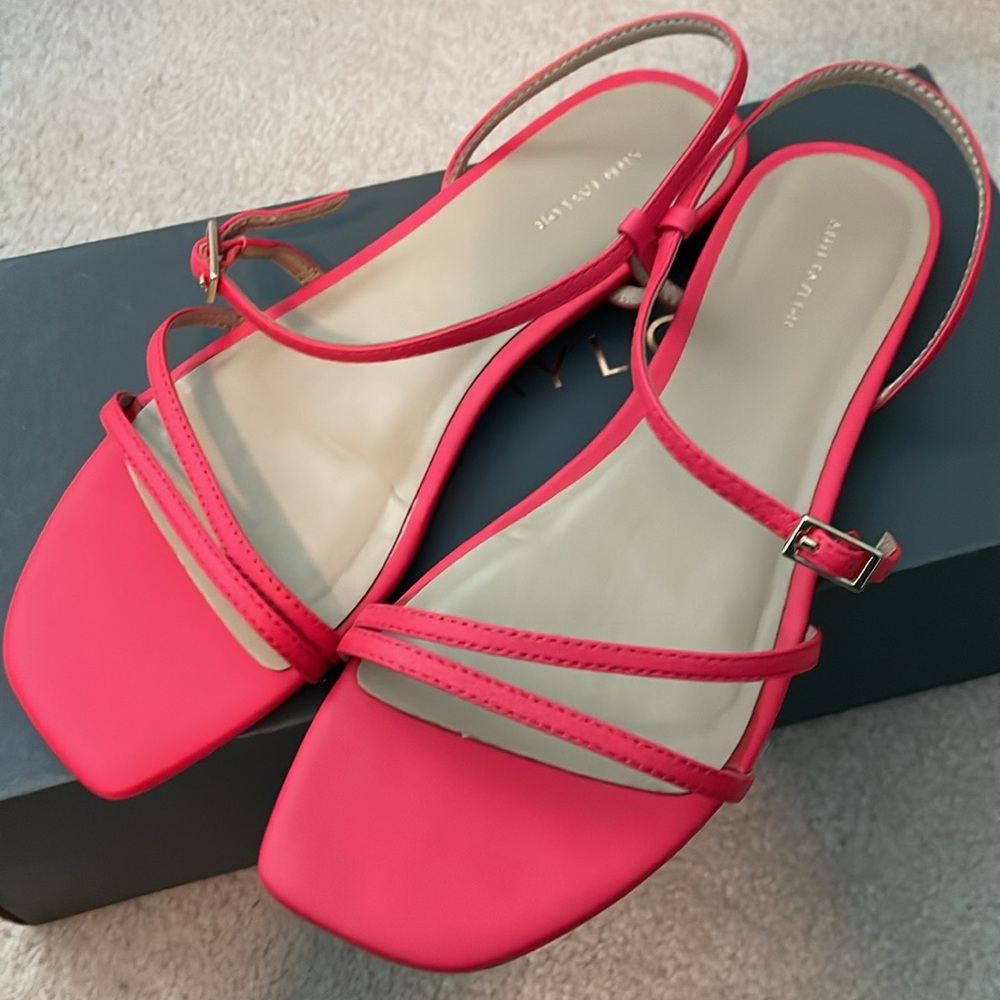 Ann Taylor real leather strappy  sandals - Picture 3 of 10